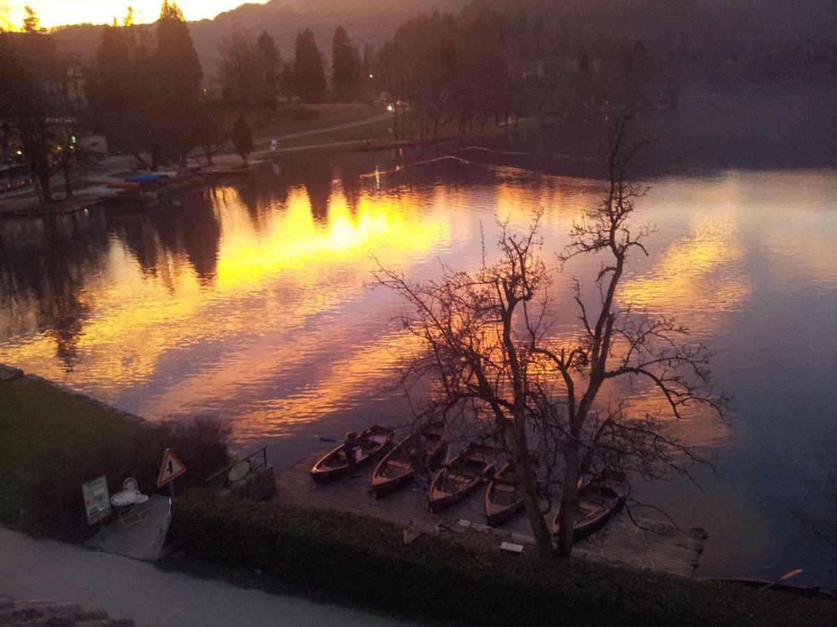 Pletna Lake View Apartment Bled Exterior foto