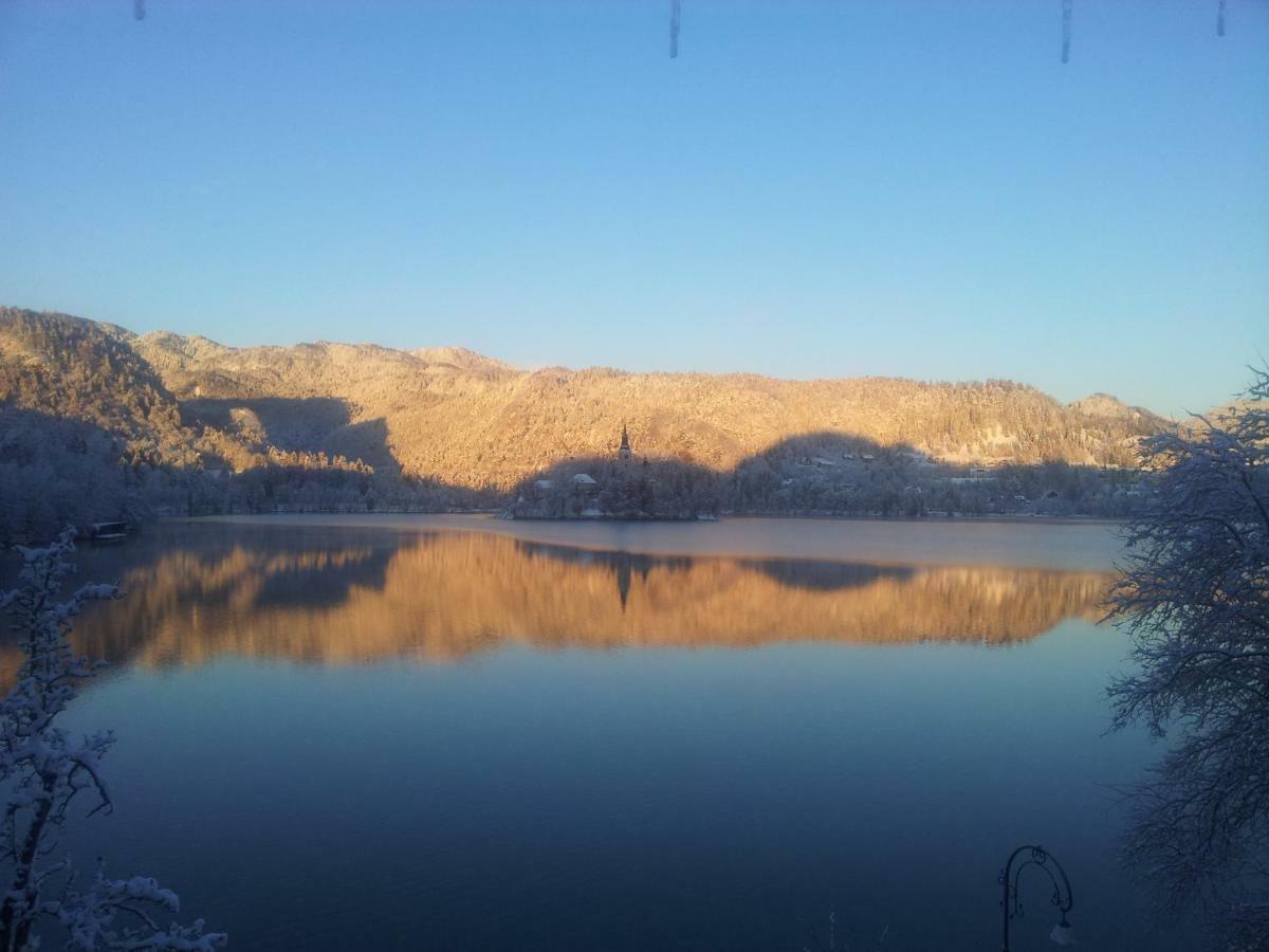 Pletna Lake View Apartment Bled Exterior foto