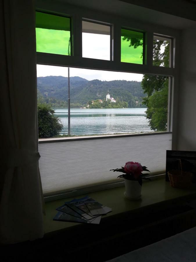Pletna Lake View Apartment Bled Exterior foto